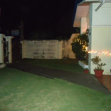 Donsol Aguluz Homestay Exteriör bild