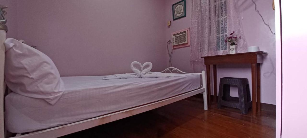 Donsol Aguluz Homestay Exteriör bild