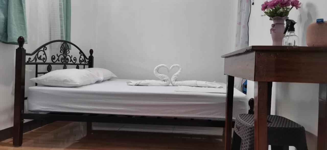 Donsol Aguluz Homestay Exteriör bild