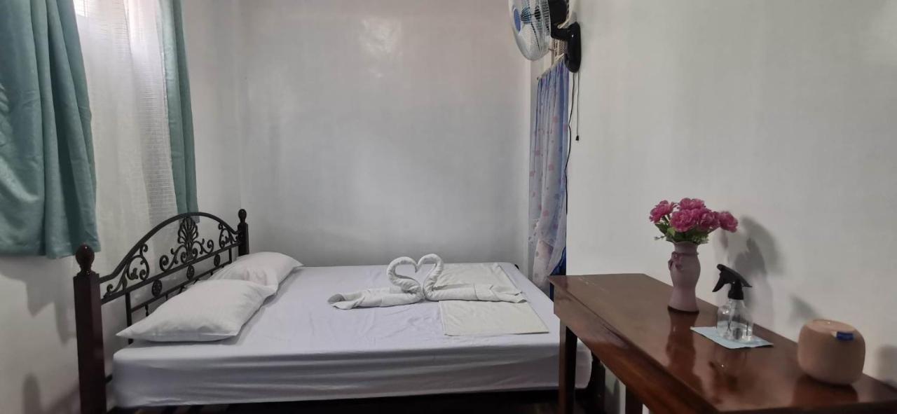 Donsol Aguluz Homestay Exteriör bild