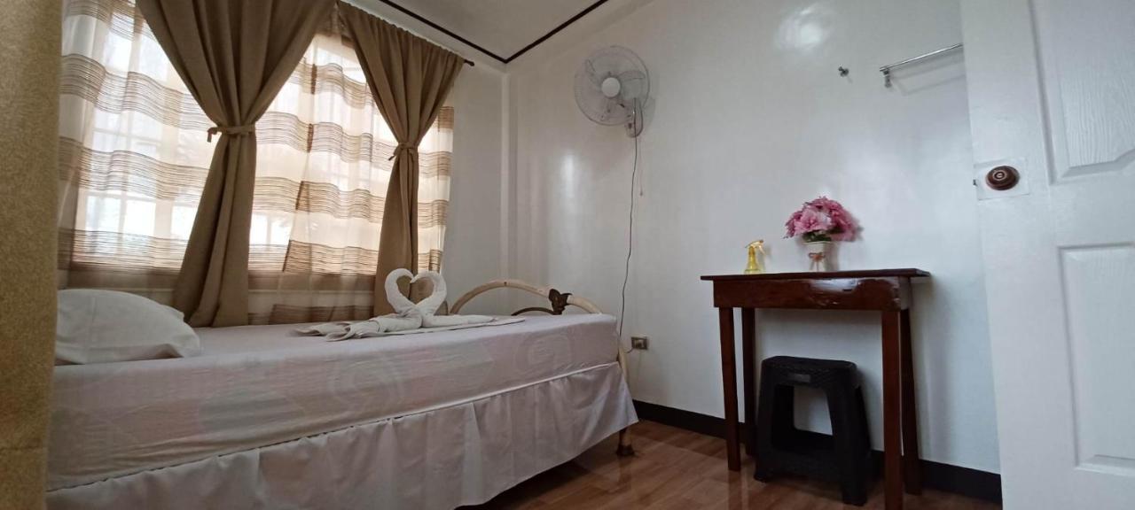 Donsol Aguluz Homestay Exteriör bild