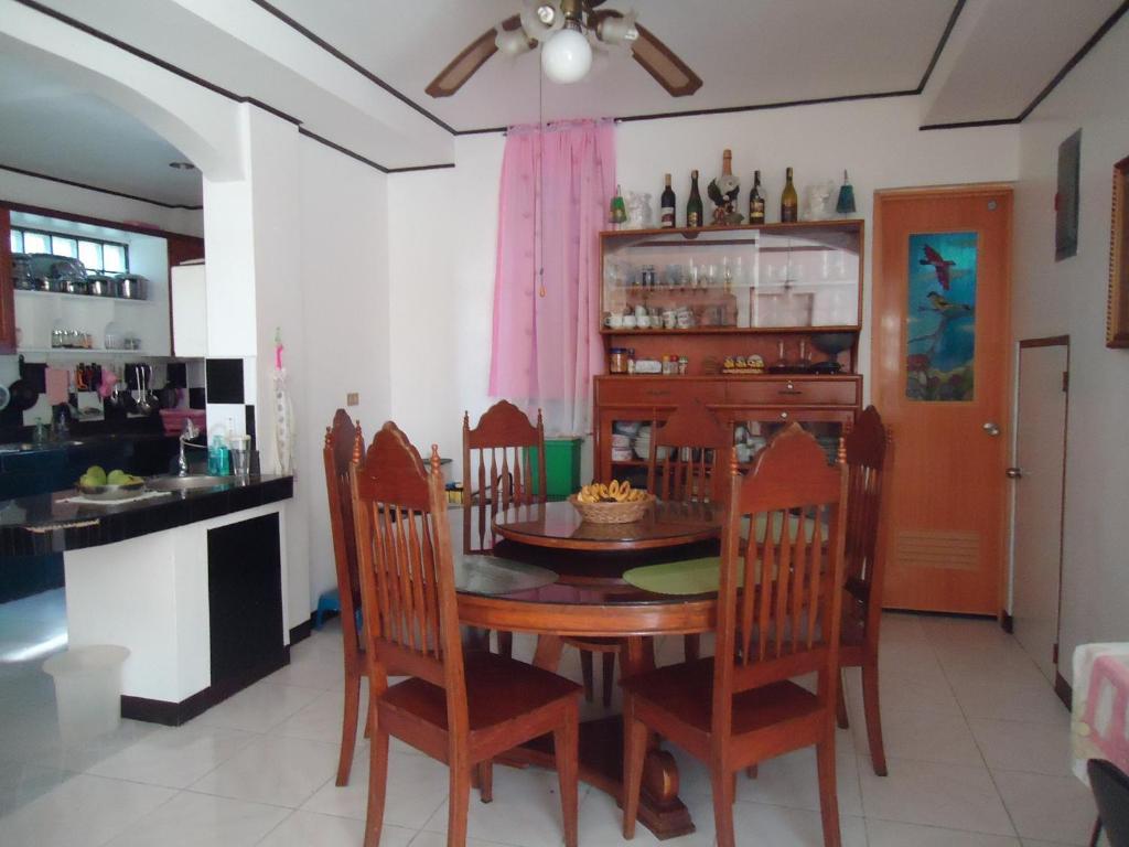 Donsol Aguluz Homestay Exteriör bild