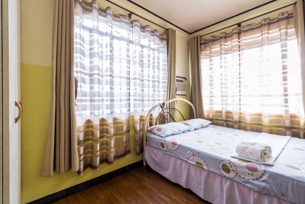 Donsol Aguluz Homestay Exteriör bild