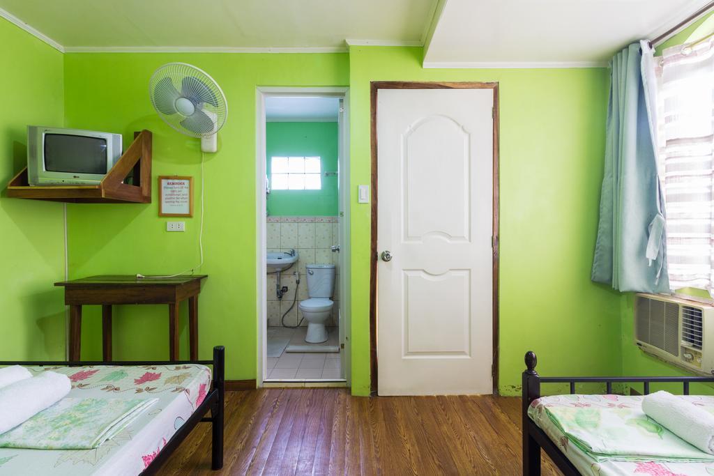 Donsol Aguluz Homestay Exteriör bild